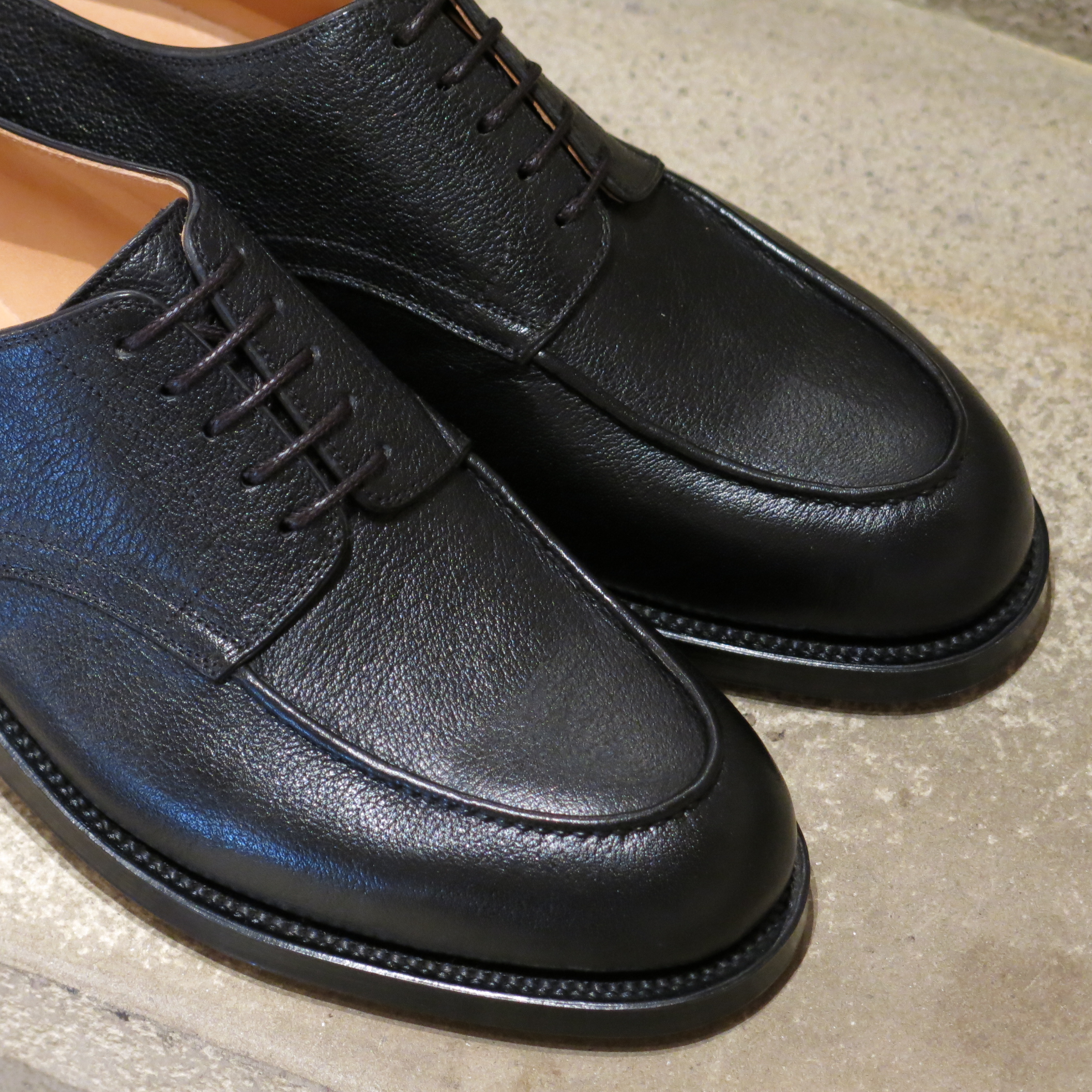 forme / Hand mocca Blucher / black buffalo calf | TIBETAN MARKET