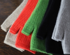 Olde H & Daughter / “AGED CASHMERE” GLOVE